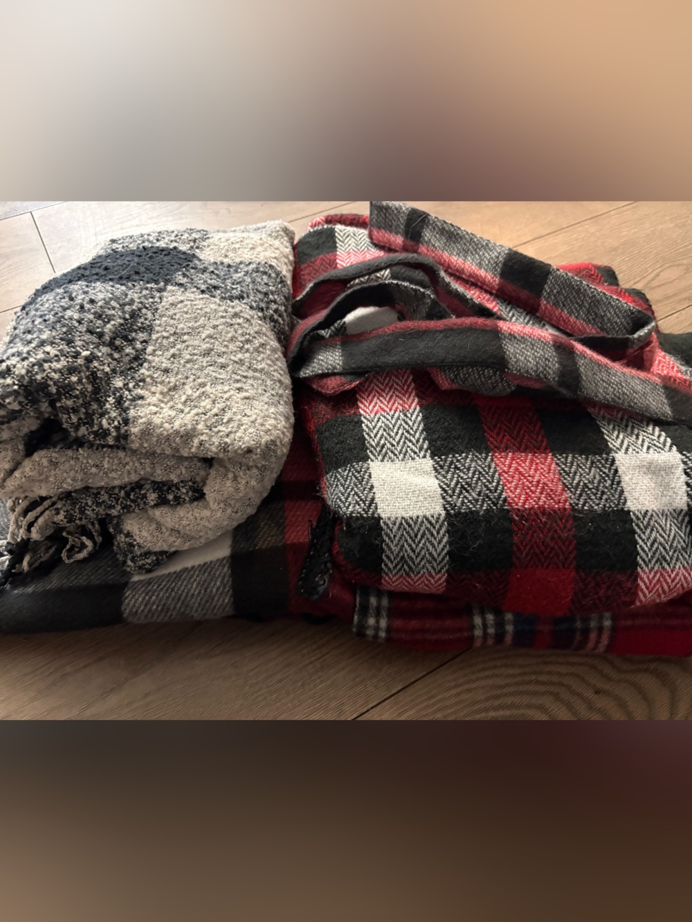 Cozy Red & Black Buffalo Plaid Throw Blanket - Bundle of 4 Wraps